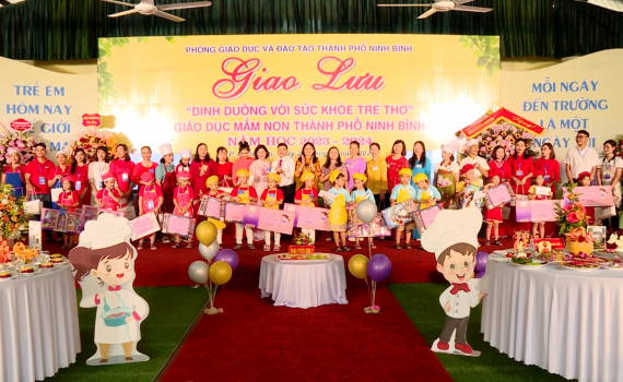 Giao lưu &ldquo;Dinh dưỡng với sức khỏe trẻ thơ&rdquo; gi&aacute;o dục mầm non th&agrave;nh phố Ninh B&igrave;nh