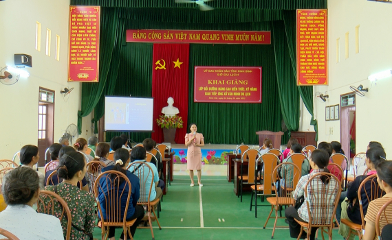 Sở Du lịch bồi dưỡng n&acirc;ng cao kiến thức, kỹ năng giao tiếp, ứng xử văn minh du lịch