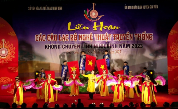 Khai mạc li&ecirc;n hoan c&aacute;c CLB Nghệ thuật truyền thống kh&ocirc;ng chuy&ecirc;n tỉnh Ninh B&igrave;nh năm 2023