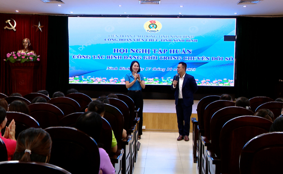 Hội nghị tập huấn c&ocirc;ng t&aacute;c b&igrave;nh đẳng giới trong chuyển đổi số