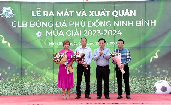 CLB b&oacute;ng đ&aacute; Ph&ugrave; Đổng Ninh B&igrave;nh xuất qu&acirc;n chuẩn bị cho m&ugrave;a giải mới