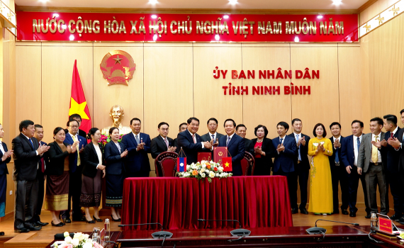 UBND tỉnh Ninh B&igrave;nh l&agrave;m việc Đo&agrave;n Đại biểu cấp cao Thủ đ&ocirc; Vi&ecirc;ng Chăn, nước Cộng h&ograve;a d&acirc;n chủ Nh&acirc;n d&acirc;n L&agrave;o 