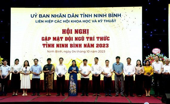 Gặp mặt đội ngũ tr&iacute; thức tỉnh Ninh B&igrave;nh năm 2023