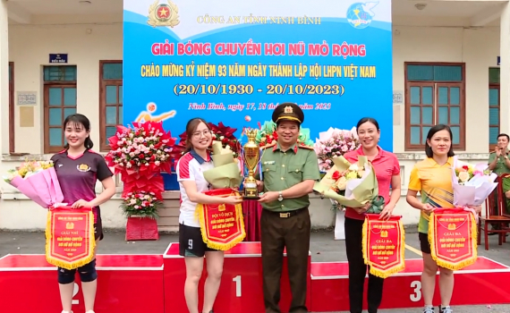 Bế mạc giải b&oacute;ng Chuyền hơi nữ mở rộng năm 2023 