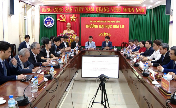 Đo&agrave;n Doanh nghiệp v&agrave; Trường học khu vực Kansai, Nhật Bản thăm, l&agrave;m việc tại Ninh B&igrave;nh