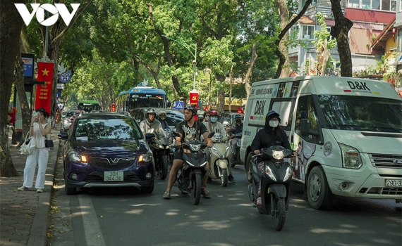 Thời tiết h&ocirc;m nay (11-10): Bắc Bộ trời nắng, Nam Bộ cục bộ mưa rất to