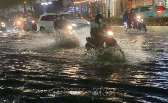 Thời tiết h&ocirc;m nay (16-10): Mưa d&ocirc;ng tại nhiều khu vực tr&ecirc;n cả nước