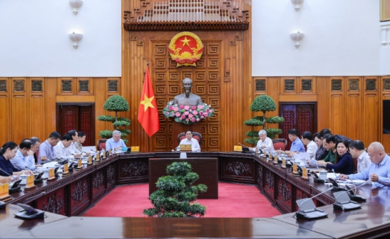 Thủ tướng Phạm Minh Ch&iacute;nh l&agrave;m Trưởng Ban Chỉ đạo Trung ương triển khai x&oacute;a nh&agrave; tạm, nh&agrave; dột n&aacute;t