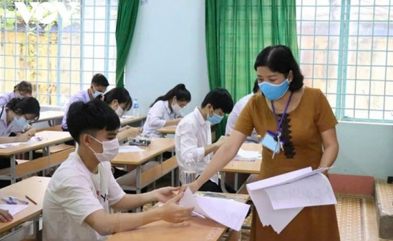 Thủ tướng Ch&iacute;nh phủ y&ecirc;u cầu sớm c&ocirc;ng bố đề thi tốt nghiệp THPT tham khảo c&oacute; t&iacute;nh ổn định trong nhiều năm