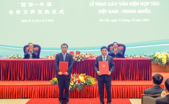 Việt Nam - Trung Quốc trao 10 văn kiện hợp t&aacute;c quan trọng