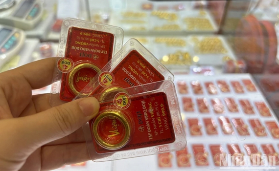 Gi&aacute; v&agrave;ng chiều nay (18-10): V&agrave;ng nhẫn tăng l&ecirc;n 85 triệu đồng/lượng
