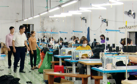 Y&ecirc;n Kh&aacute;nh thực hiện c&oacute; hiệu quả c&ocirc;ng t&aacute;c giảm ngh&egrave;o