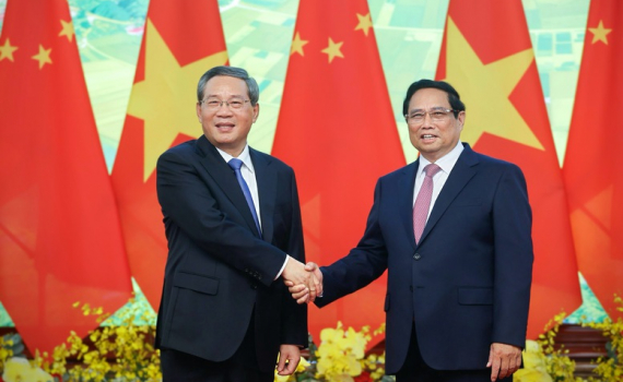 Thủ tướng Phạm Minh Ch&iacute;nh hội đ&agrave;m với Thủ tướng Trung Quốc L&yacute; Cường