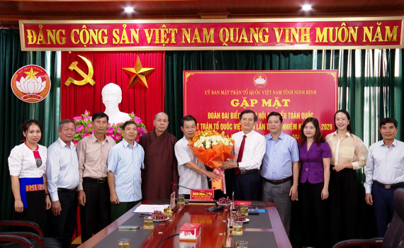 Gặp mặt Đo&agrave;n đại biểu dự Đại hội đại biểu to&agrave;n quốc MTTQ Việt Nam lần thứ X