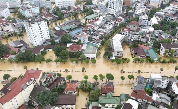 Thời tiết h&ocirc;m nay (29-10): Bắc Bộ lạnh v&agrave;o s&aacute;ng sớm, Trung Bộ mưa lớn