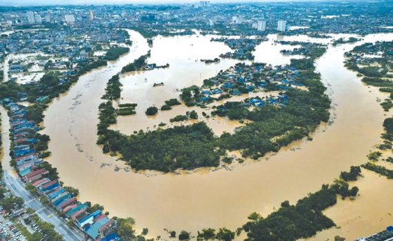Thời tiết h&ocirc;m nay (8-10): Bắc Bộ v&agrave; Thanh H&oacute;a tiếp tục c&oacute; mưa, lũ tr&ecirc;n c&aacute;c s&ocirc;ng đang l&ecirc;n