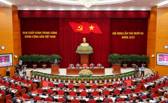 Khai mạc Hội nghị Trung ương lần thứ 13