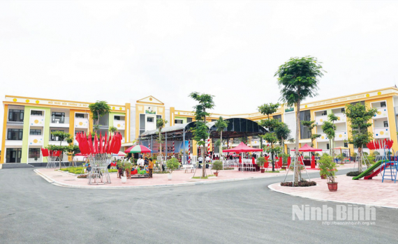 Nghị quyết số 71-NQ/TW - Quyết s&aacute;ch quan trọng th&uacute;c đẩy ng&agrave;nh Gi&aacute;o dục v&agrave; Đ&agrave;o tạo Ninh B&igrave;nh vươn tầm ph&aacute;t triển mạnh mẽ