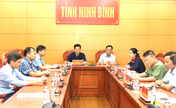 Ki&ecirc;n quyết xử l&yacute; c&aacute;c h&agrave;nh vi vi phạm khai th&aacute;c IUU