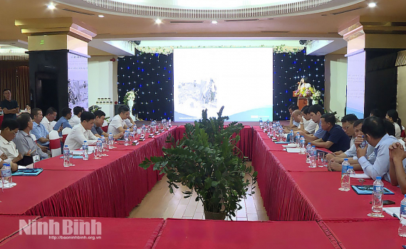 Hội thảo về thực trạng ph&aacute;t triển HTX n&ocirc;ng nghiệp tham gia chuỗi gi&aacute; trị n&ocirc;ng sản khu vực đồng bằng s&ocirc;ng Hồng