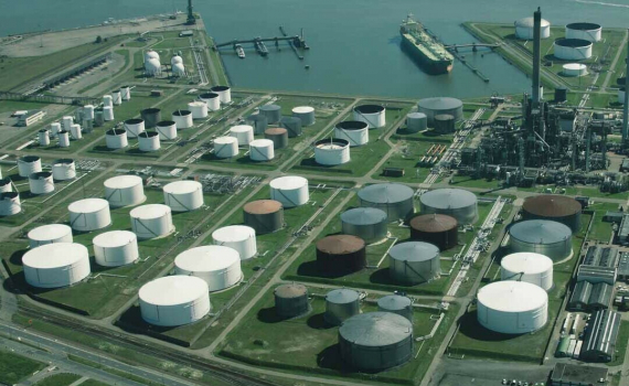 Gi&aacute; dầu h&ocirc;m nay 9/10: Tăng 4%, tiến s&aacute;t mốc 105 USD
