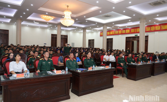 Tọa đ&agrave;m &ldquo;80 năm to&agrave;n quốc kh&aacute;ng chiến-Bản h&ugrave;ng ca bất diệt&rdquo;