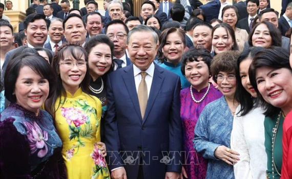 Tổng B&iacute; thư, Chủ tịch nước T&ocirc; L&acirc;m: Doanh nghiệp vững mạnh g&oacute;p phần bồi đắp sức mạnh quốc gia