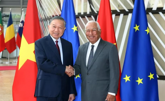 Tổng B&iacute; thư, Chủ tịch nước T&ocirc; L&acirc;m hội đ&agrave;m với Chủ tịch Hội đồng ch&acirc;u &Acirc;u Ant&oacute;nio Costa