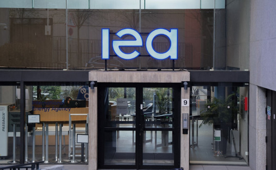 IEA t&aacute;i khẳng định cam kết xả c&aacute;c kho dự trữ dầu