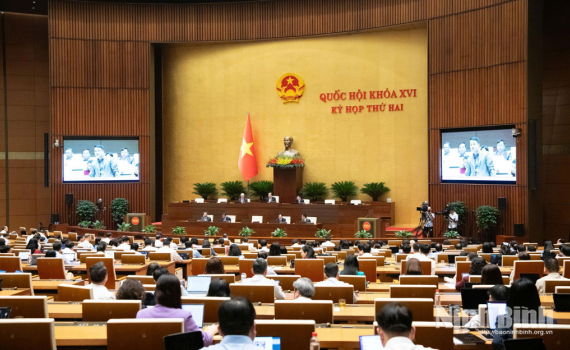 Đại biểu Quốc hội tỉnh đề xuất ho&agrave;n thiện quy định về bảng gi&aacute; đất v&agrave; tr&aacute;ch nhiệm trong định gi&aacute; đất
