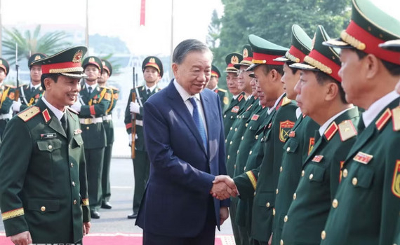 Tổng B&iacute; thư, Chủ tịch nước T&ocirc; L&acirc;m dự Lễ kỷ niệm 80 năm Ng&agrave;y truyền thống Lực lượng vũ trang Qu&acirc;n khu 2