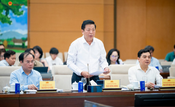 Ủy ban Thường vụ Quốc hội cho &yacute; kiến về dự &aacute;n Luật Nh&agrave; ở (sửa đổi) v&agrave; dự &aacute;n Luật Kinh doanh bất động sản (sửa đổi)