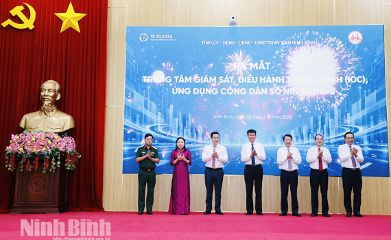 Ninh B&igrave;nh ra mắt Trung t&acirc;m IOC, Ứng dụng NinhBinh-S v&agrave; ph&aacute;t động Th&aacute;ng cao điểm triển khai &ldquo;Bộ học liệu đa phương tiện&rdquo;, lan tỏa phong tr&agrave;o &ldquo;B&igrave;nh d&acirc;n học vụ số&rdquo;