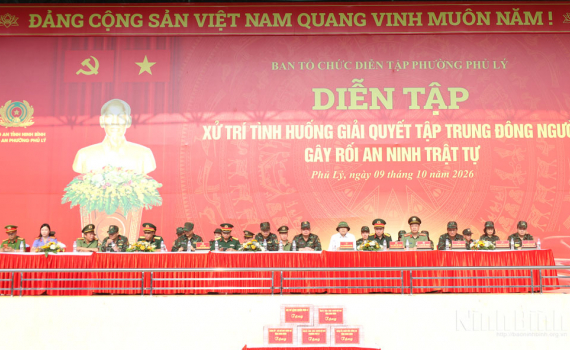 Phường Phủ L&yacute; diễn tập thực binh phương &aacute;n thực h&agrave;nh chiến đấu ph&ograve;ng thủ