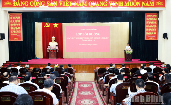 Khai mạc Lớp bồi dưỡng cập nhật kiến thức theo Quy định số 145-QĐ/TW của Bộ Ch&iacute;nh trị