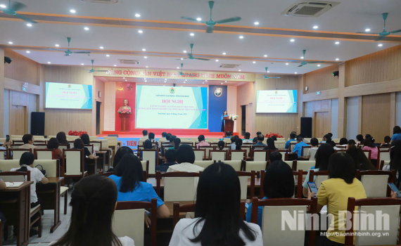 Li&ecirc;n đo&agrave;n Lao động tỉnh tập huấn Điều lệ C&ocirc;ng đo&agrave;n Việt Nam kh&oacute;a XIV