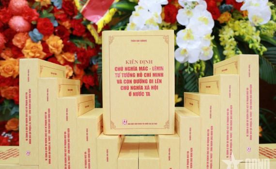 Xuất bản s&aacute;ch của nguy&ecirc;n Chủ tịch nước Trần Đại Quang