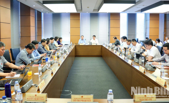 Tập trung th&aacute;o gỡ điểm nghẽn, n&acirc;ng cao hiệu quả điều h&agrave;nh kinh tế - x&atilde; hội năm 2027
