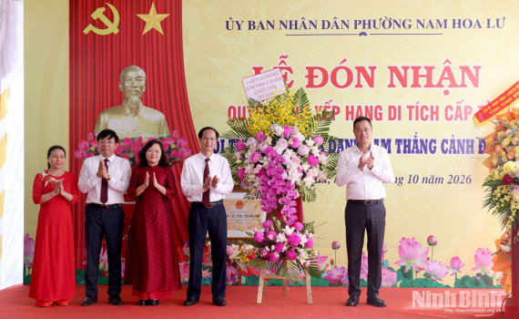 Lễ đ&oacute;n nhận quyết định xếp hạng di t&iacute;ch cấp tỉnh Di t&iacute;ch lịch sử v&agrave; danh lam thắng cảnh Đền Am