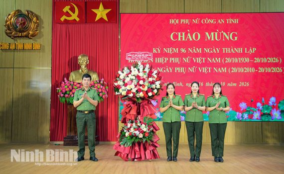 Hội Phụ nữ C&ocirc;ng an tỉnh tổ chức n&oacute;i chuyện chuy&ecirc;n đề &ldquo;Chăm s&oacute;c sức khỏe chủ động của phụ nữ thời đại số&rdquo;