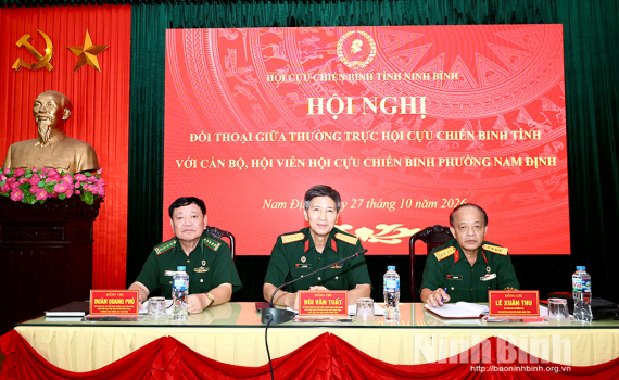 Thường trực Hội Cựu chiến binh tỉnh đối thoại với c&aacute;n bộ, hội vi&ecirc;n cựu chiến binh phường Nam Định