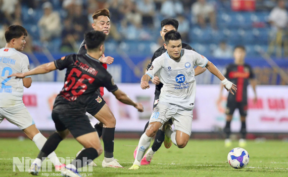 V&ograve;ng 3 V.League 2026-2027: CLB Th&eacute;p Xanh Nam Định v&agrave; CLB Ninh B&igrave;nh chia điểm trong trận cầu hấp dẫn