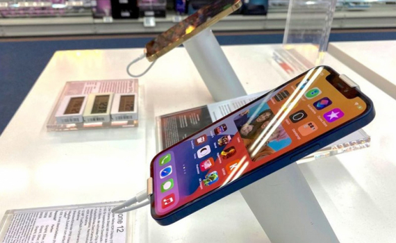Apple bất ngờ với nhu cầu tăng mạnh mẽ của iPhone 12 Pro