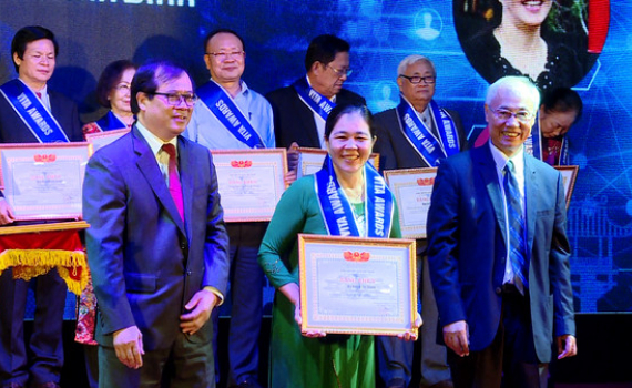 Ninh B&igrave;nh: 3 tập thể, 1 c&aacute; nh&acirc;n được Hiệp hội Du lịch Việt Nam vinh danh