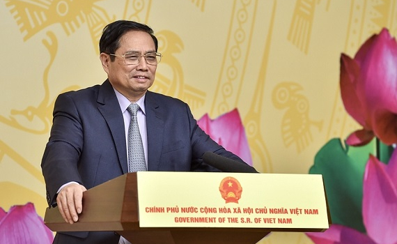 Thủ tướng Ch&iacute;nh phủ Phạm Minh Ch&iacute;nh: Mỗi người h&atilde;y lu&ocirc;n l&agrave; một người học tr&ograve;, một nh&agrave; gi&aacute;o dục trong sự nghiệp trồng người