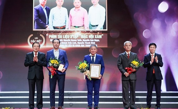 Danh s&aacute;ch 45 t&aacute;c phẩm đoạt Giải B&aacute;o ch&iacute; to&agrave;n quốc ph&ograve;ng, chống tham nhũng, ti&ecirc;u cực lần thứ 3