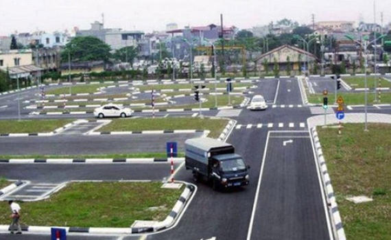 Kh&ocirc;ng cấp giấy ph&eacute;p l&aacute;i xe trong 5 năm nếu gian lận trong thi s&aacute;t hạch 