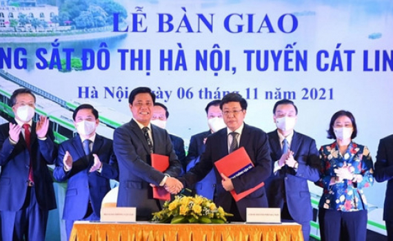 Đường sắt C&aacute;t Linh - H&agrave; Đ&ocirc;ng ch&iacute;nh thức đi v&agrave;o hoạt động