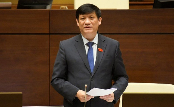 "Ti&ecirc;m 2 mũi vaccine đi c&ugrave;ng thang m&aacute;y với F0 kh&ocirc;ng cần c&aacute;ch ly tập trung"