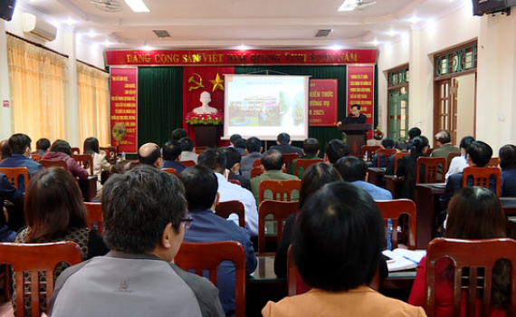 Th&agrave;nh ủy Ninh B&igrave;nh bồi dưỡng cập nhật kiến thức cho c&aacute;n bộ